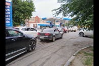 Губернатор Травников оценил ситуацию на новосибирских АЗС