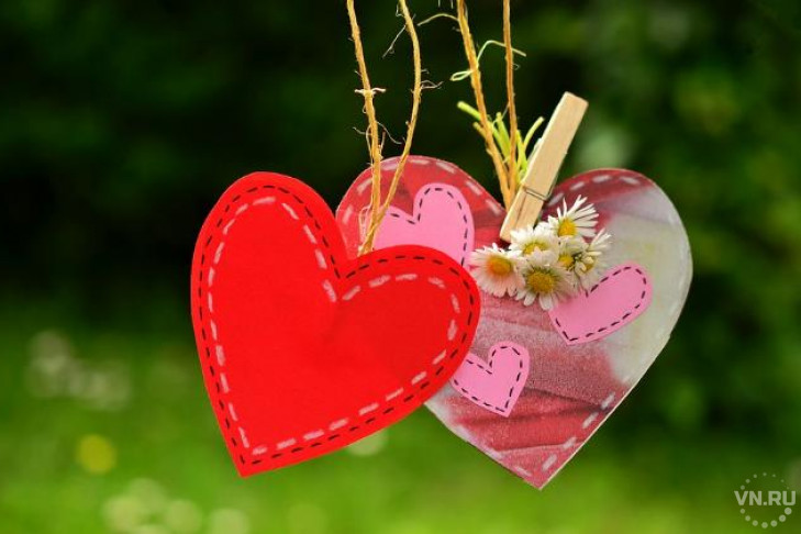 Открытки в День святого Валентина ищут новосибирцы в Сети 