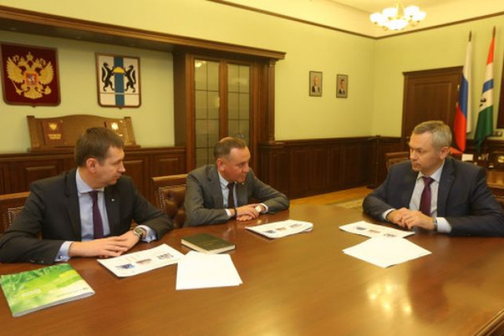 Андрей Травников провел рабочую встречу с представителями Сбербанка