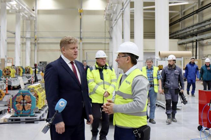 Полпред посетил возводимые в Новосибирской области объекты науки и здравоохранения