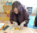 Как родители и воспитатели в Северном создавали светоотражающие элементы вместе