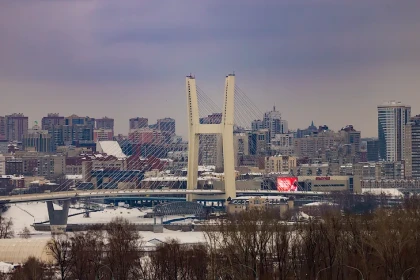 Узкие места развязок 4-го моста в Новосибирске назвал автоинструктор Воронов