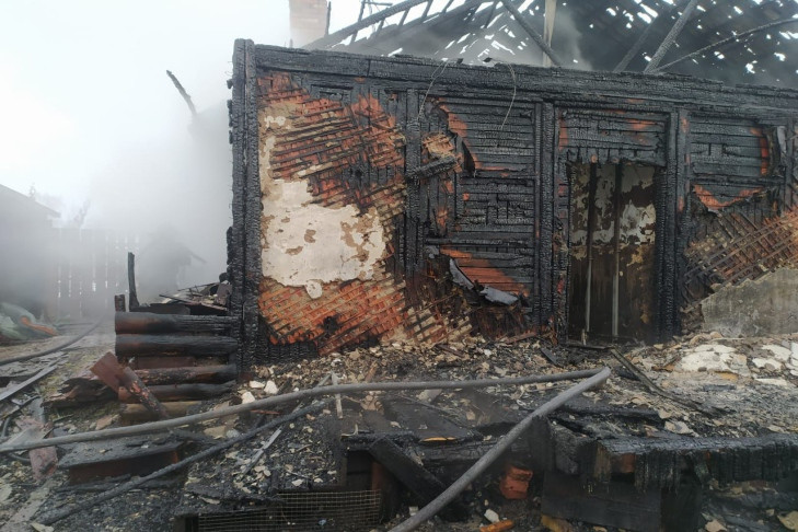 Число пострадавших при пожаре в Улыбино под Новосибирском назвали в минздраве