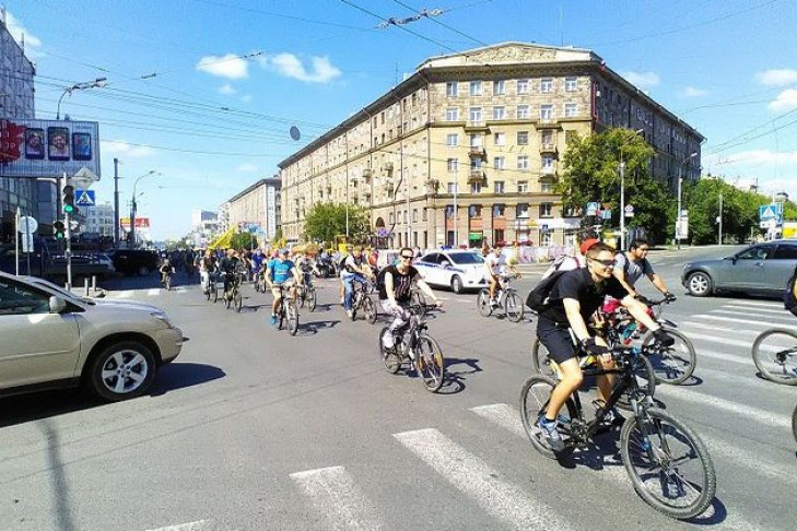 Аварии с велосипедистами начались на месяц раньше в Новосибирске