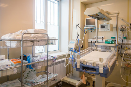 В Новосибирске младенец проглотил капсулы для стирки и попал в больницу