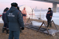 Стало известно, сколько новосибирцев планируют окунуться в прорубь на Крещение
