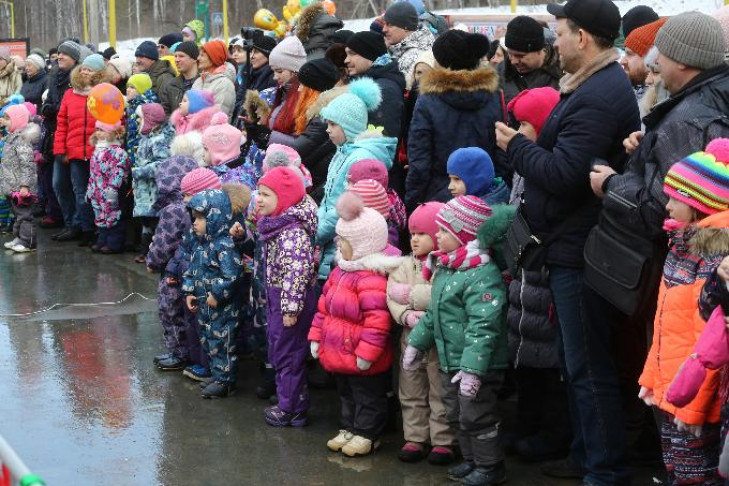 Дополнительные деньги на выплаты семьям с детьми выделены Новосибирской области
