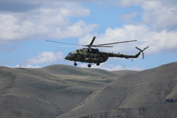 Кружение вертолетов над Новосибирском объяснили в министерстве обороны РФ