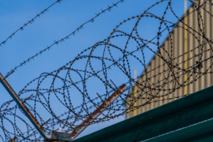 Мать-одиночка лишилась дочери и попала в тюрьму за закладки в Новосибирске