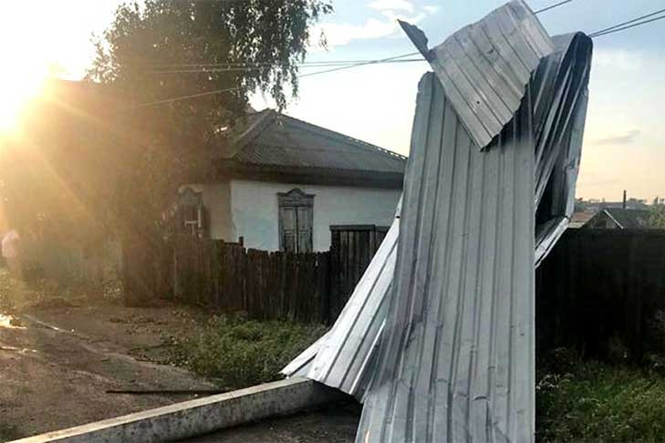 Ураганный ветер приближается к Новосибирску – экстренное предупреждение на 20 июня