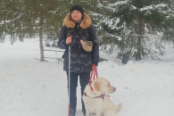 В Новосибирске собака-поводырь впервые сдала норматив РКФ