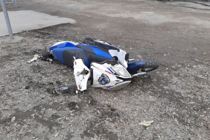 Женщина на «Хонде» сбила школьницу со скутера в Бердске