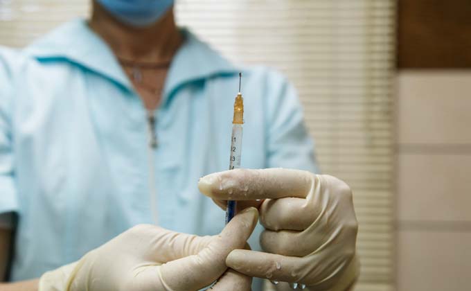 Прививки против страховки: как защититься от клеща?