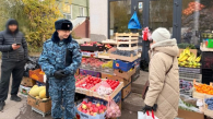 Приставы опечатали киоск с фруктами в Дзержинском районе Новосибирска