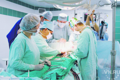 Первую в мире трёхкомпонентную операцию на сердце провели в Новосибирске 