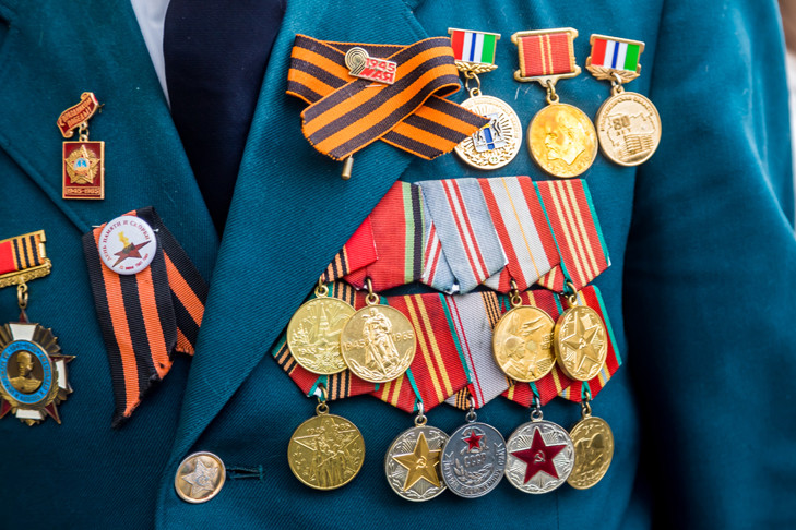 Суд изъял ордена времен Великой Отечественной войны у жительницы Новосибирска
