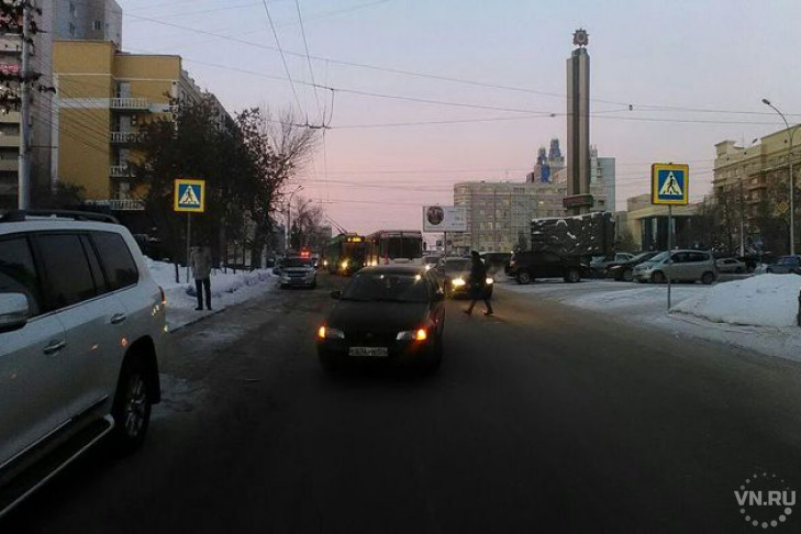 Три женщины-пешехода пострадали за вечер в Новосибирске