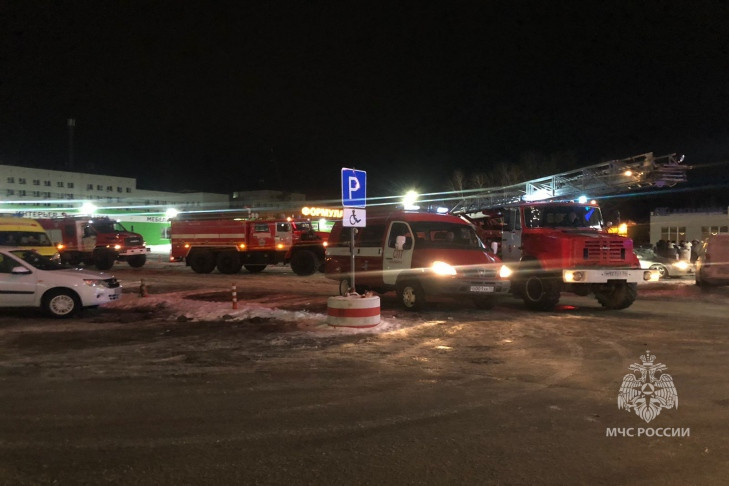 Более ста человек эвакуировались из ТРК «Эдем» в Новосибирске