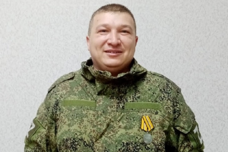 Младший сержант Жарков из Коченево награжден медалью за боевые отличия на Донбассе