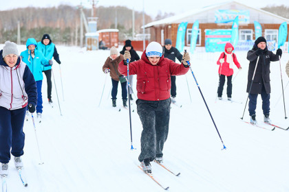 Лыжная гонка в Барабинске, кибербезопасность в Новосибирске: как «Новые люди» развивают проект активного долголетия