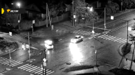 Автомобиль перевернулся на перекрёстке в Новосибирске