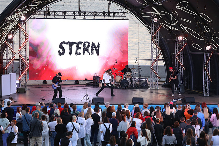 На новосибирской набережной партия «Новые люди» провела яркий фестиваль уличной культуры