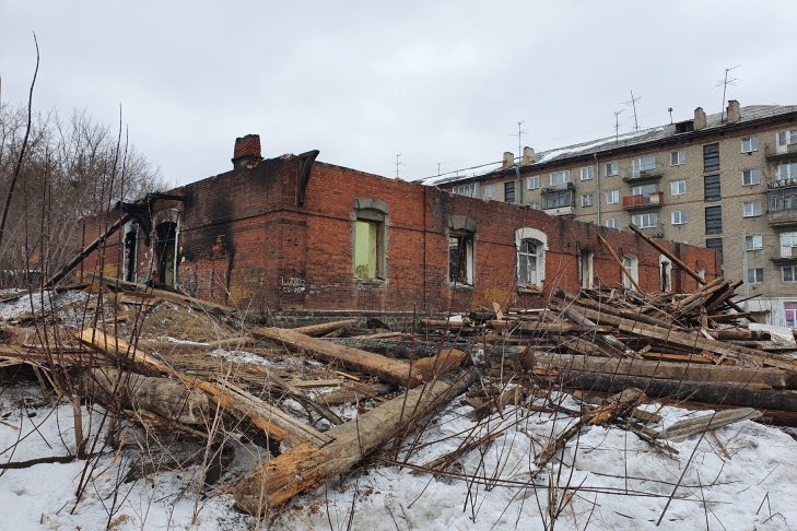 Бастрыкин проверит разрушение 100-летних домов у вокзала Новосибирск Южный