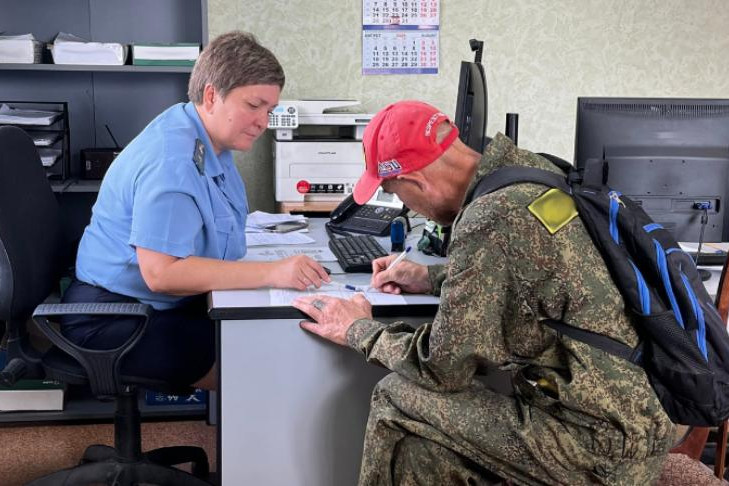 Двое суток в засаде ради поимки отца-алиментщика просидели приставы в Карасуке