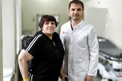 НИИТО восстановил ноги учительнице математики после двух операций