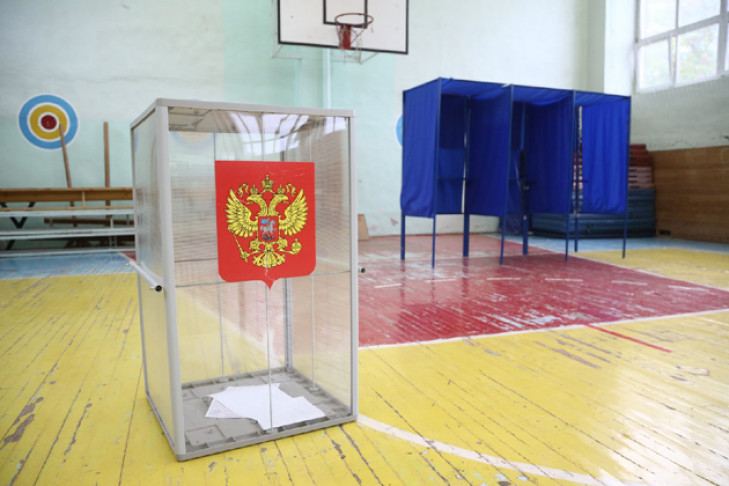 Избирательные участки заработали в Новосибирской области
