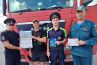 Пит-стоп для водителей большегрузов организовали в Татарске автоинспекторы