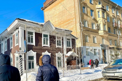 Здание легендарной пельменной в центре Новосибирска продают за 30 миллионов рублей