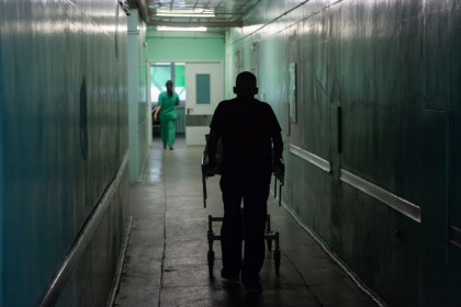 Вакцинированные не умирают: репортаж из красной зоны областной больницы