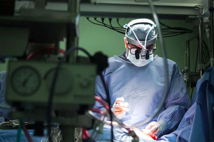 В Новосибирске впервые провели операцию по спасению от тяжелого инсульта