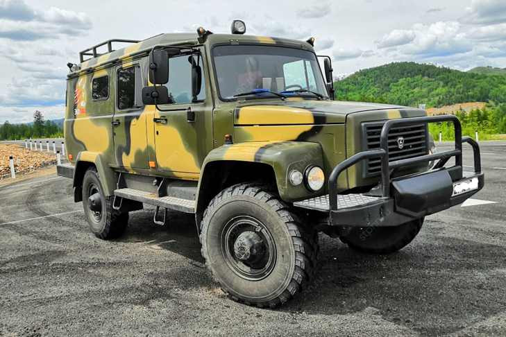 «Вепря» в военном «камуфляже» отправили в зону СВО из Новосибирска