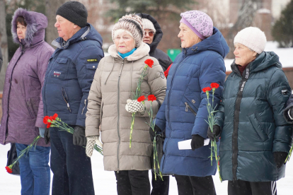 О подвигах героев никогда не забудем