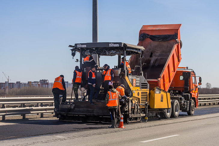 Более миллиона квадратных метров дорожного полотна обновили в Новосибирской области