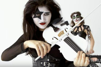 Скрипачки из Silenzium примерили образ группы Kiss в новом клипе