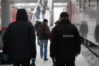 «Безмасочников» ловит полиция в электричках Новосибирской области