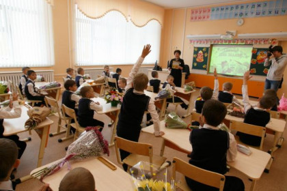 Вакцинацию учителей ускорят перед началом учебного года в Новосибирске