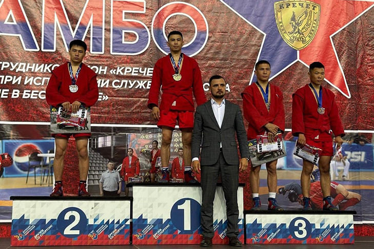 Студенты-самбисты СГУГиТ взяли награды на всероссийских соревнованиях в Улан-Удэ