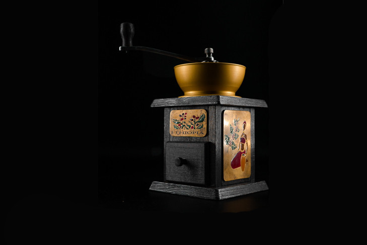 Уникальную ручную кофемолку изобрела студентка в Новосибирске