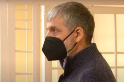 Два с половиной года условно за гибель мальчика дали экс-замдиректору ФМШ в Новосибирске