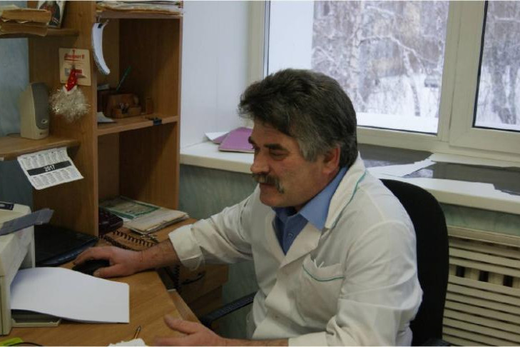 Почетным врачом РФ по указу Путина стал хирург из Усть-Тарки