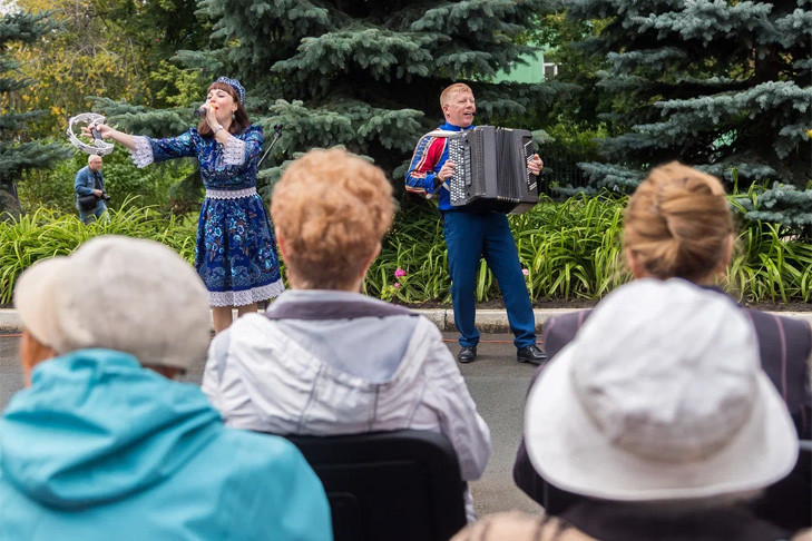 Фестиваль активного долголетия прошел в Новосибирской области по нацпроекту