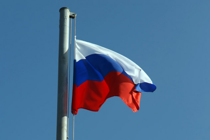 Флаг России украден с крыши детского сада в НСО 