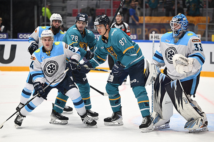 ХК «Сибирь» начал побеждать после черной серии: команда обыграла «Сочи»