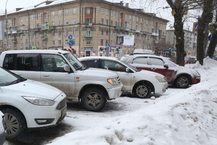 Запчасти для автомобилей на 40% чаще стали покупать новосибирцы