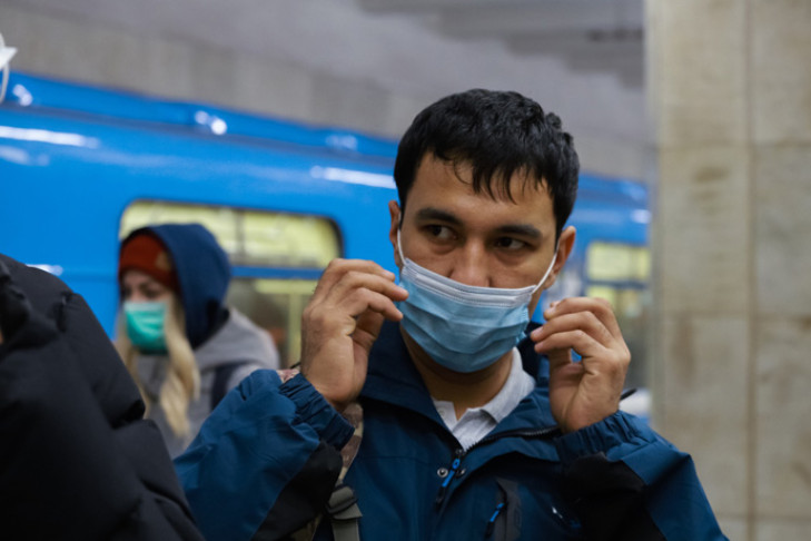 Первый симптом найденного в Новосибирске ковида «Стратус» назвали врачи