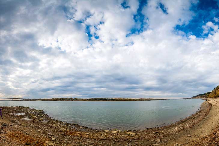 О резком понижении уровня воды в Обском море предупредили спасатели